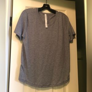 Lululemon workout top
